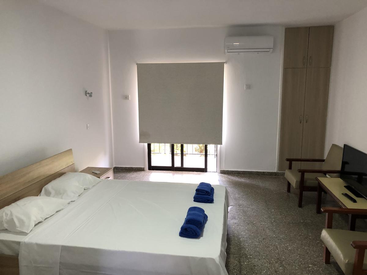 Kasapis Apts Larnaca Extérieur photo
